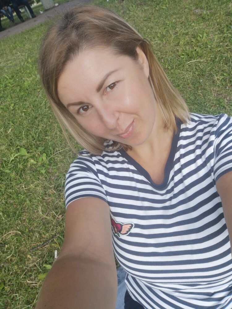  -,   Elena, 44 ,   ,   