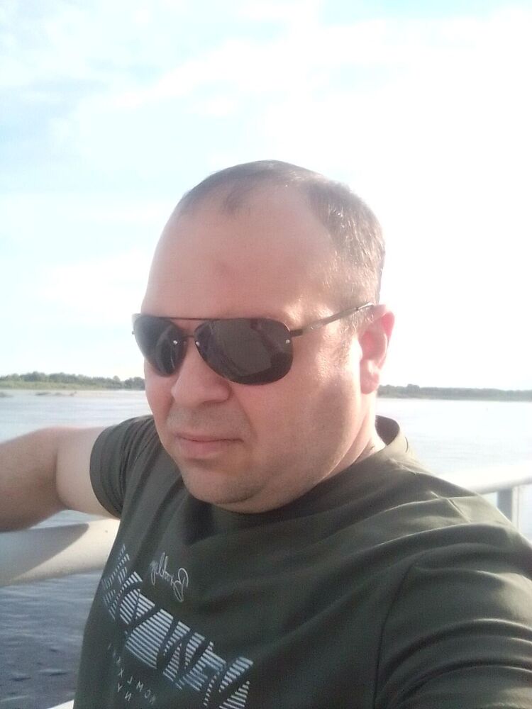  50098236  Vladimir, 39 ,     