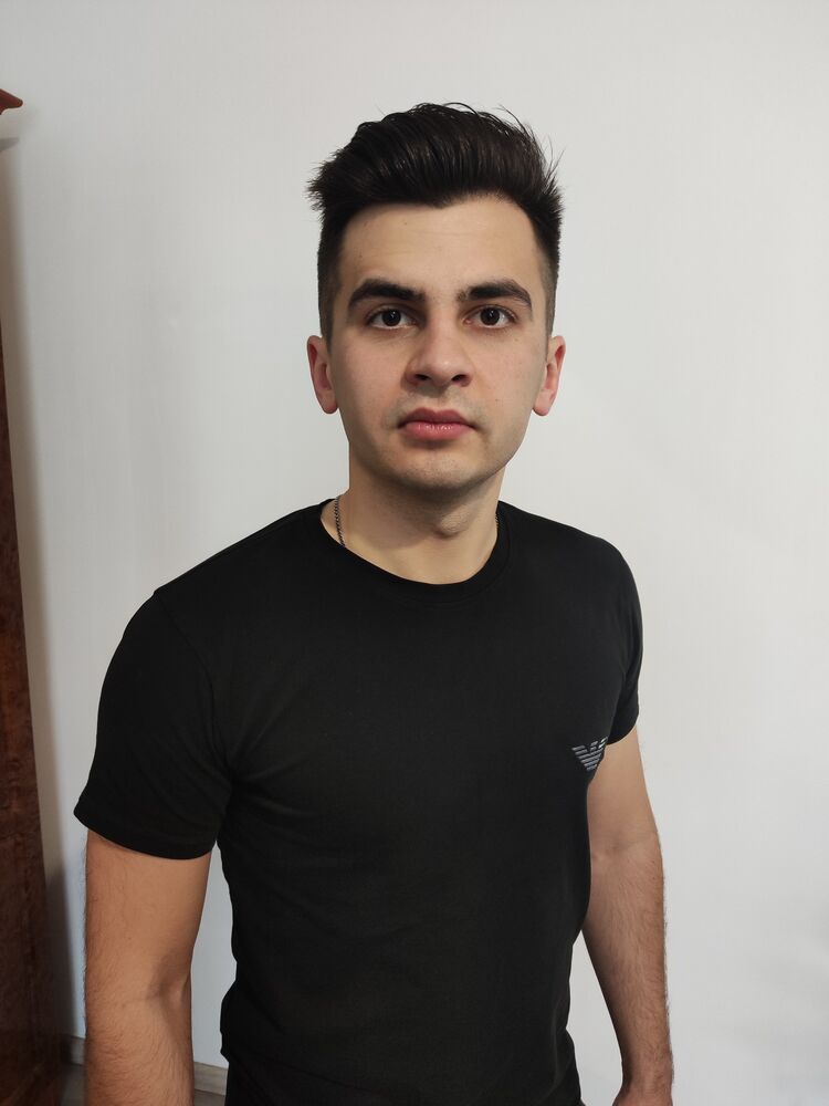  ,   Andriy, 27 ,   ,   