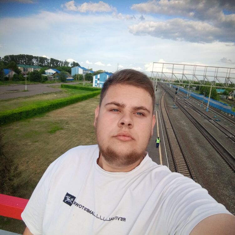  52748226  , 18 ,    --