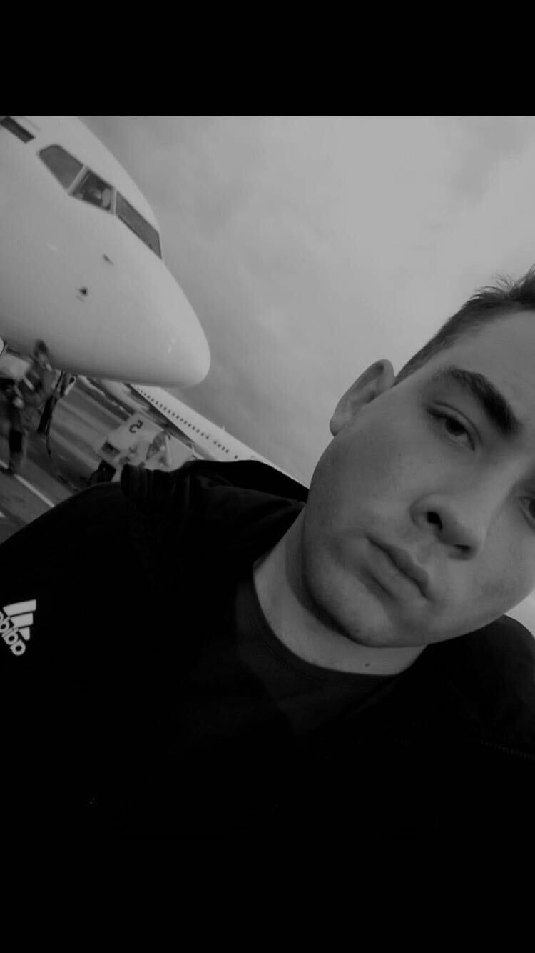  46026696  Maksim, 23 ,    