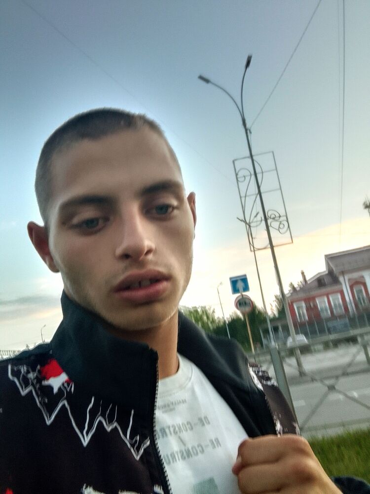  44898356  , 27 ,    