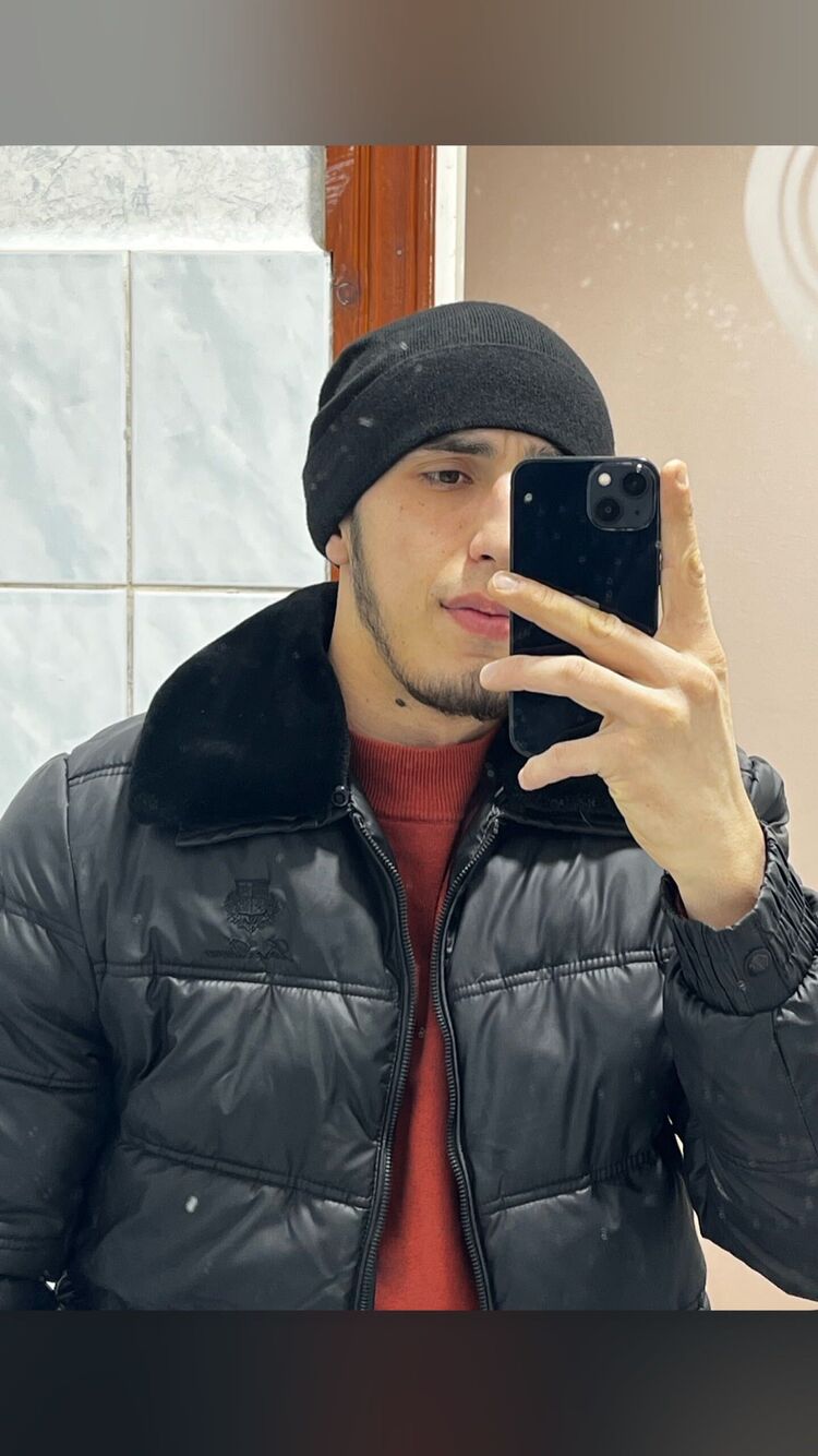  46987186  , 23 ,    