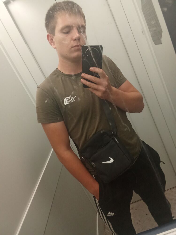  46087836  , 20 ,    