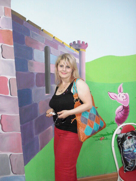  ,   Anka, 45 ,   