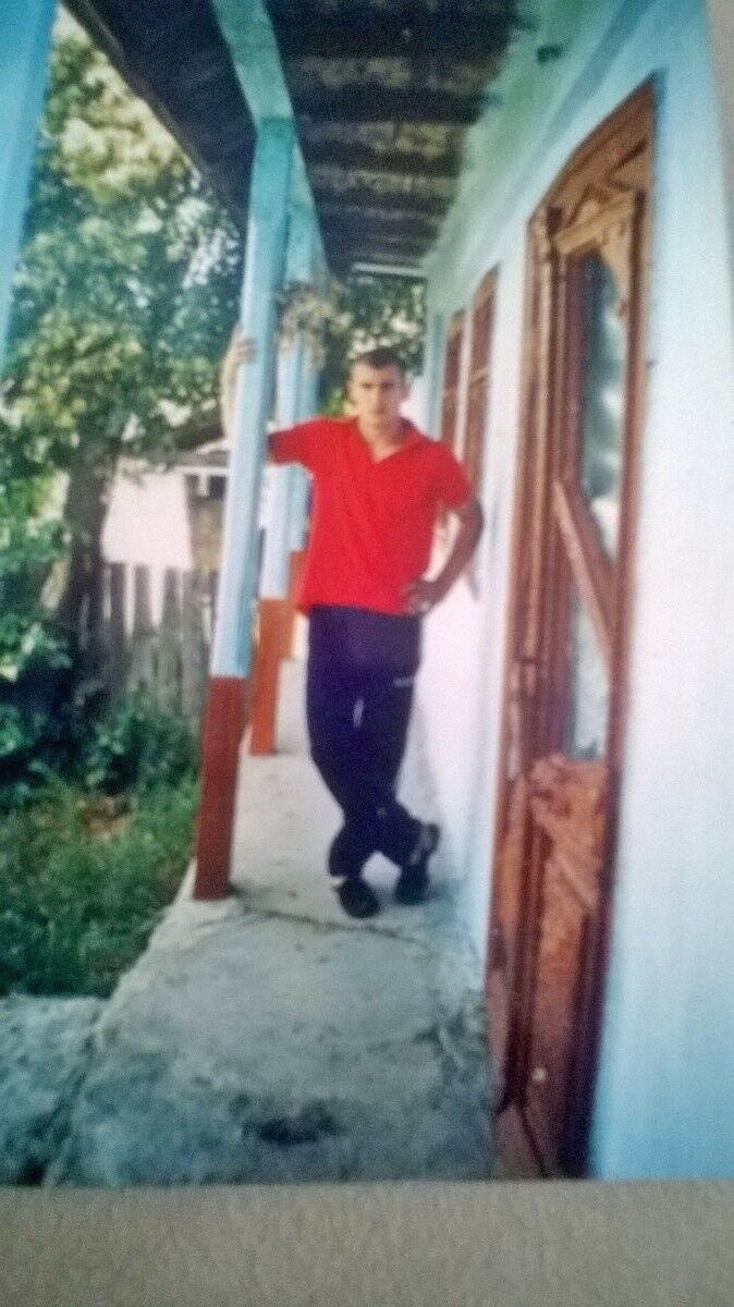  11669236  Sergiu, 43 ,    
