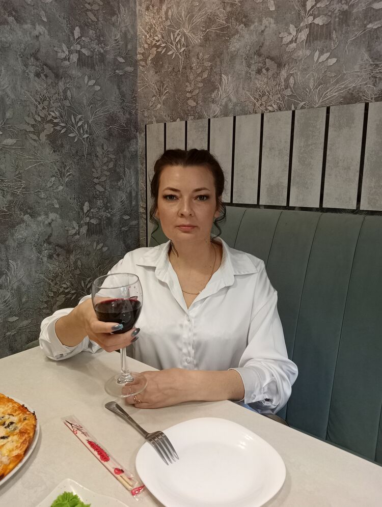  51546216  Oksana, 46 ,    