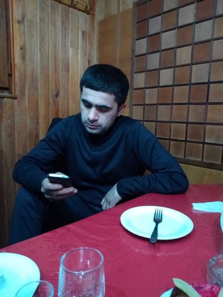  18180486  Ferhad, 35 ,    