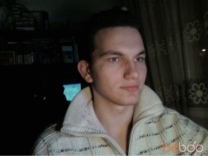  ,   Tourist, 33 ,   