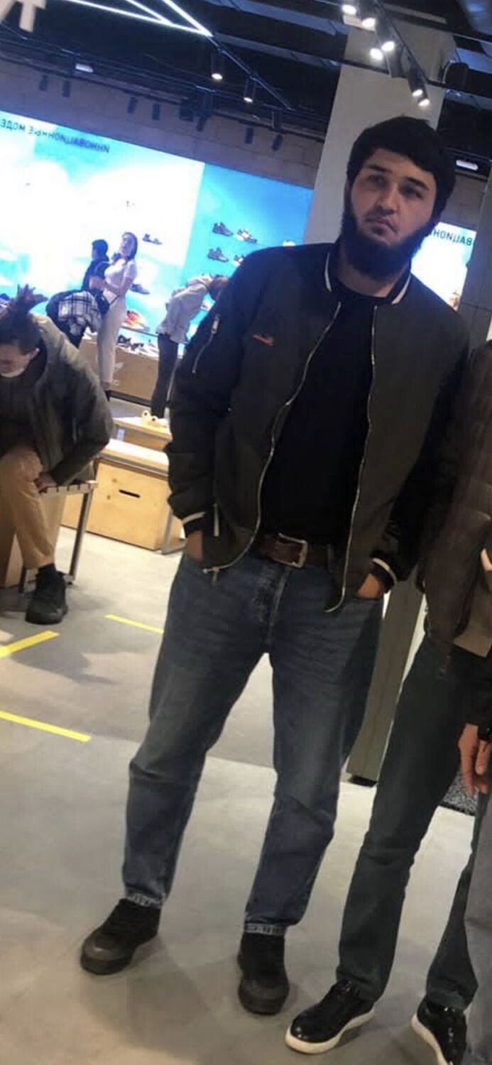  ,   Akam, 26 ,     