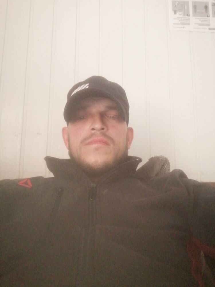  37092256  Konc, 39 ,    