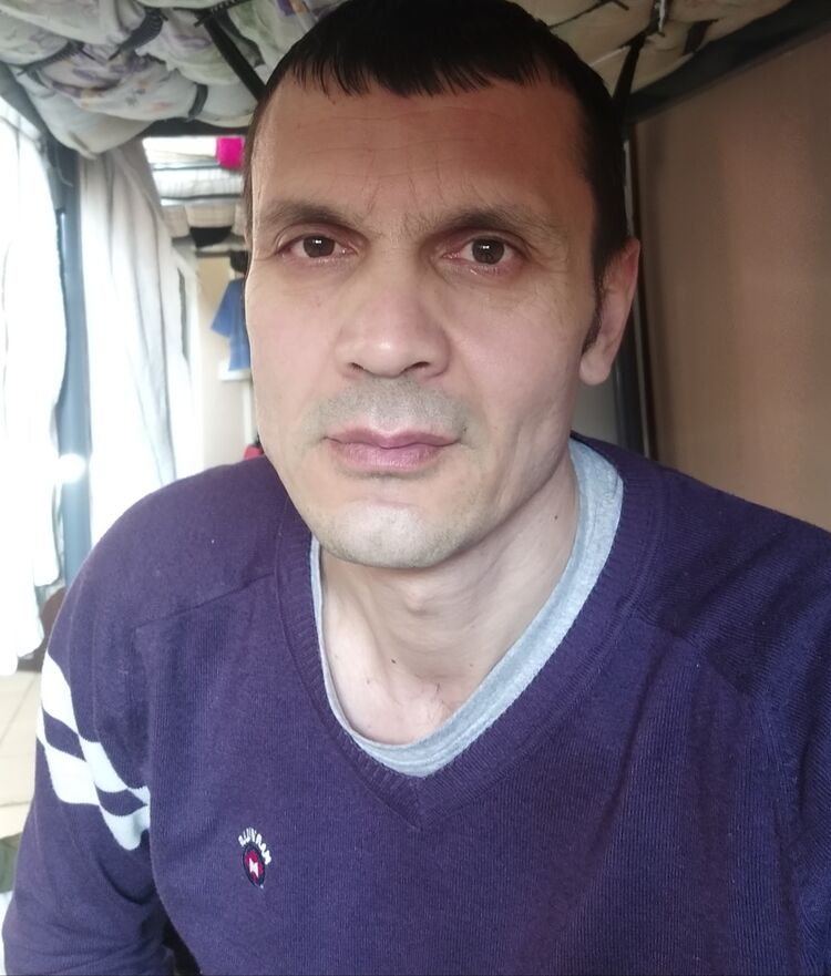  27341536  Shams, 40 ,    