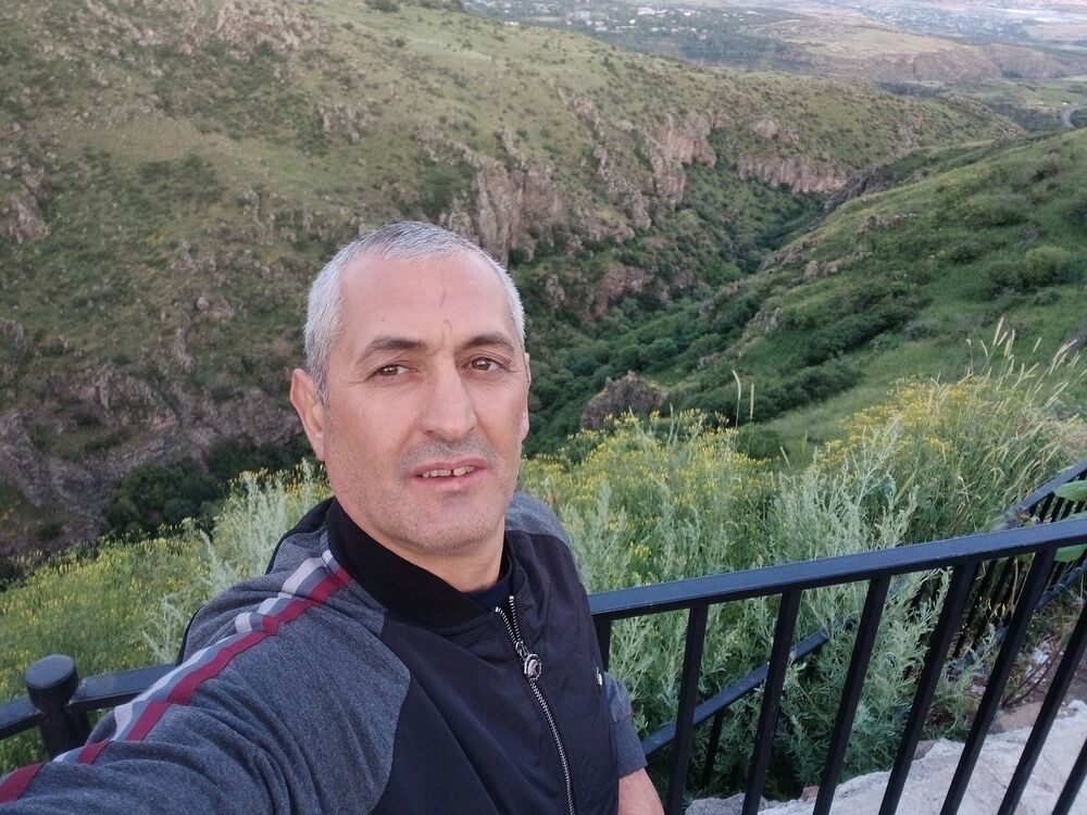  ,   Vladimir, 43 ,   ,   