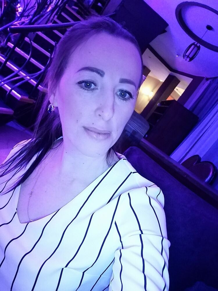 ���� 18492066 ������� Lana, 44 ����, ���� ���������� � ����������