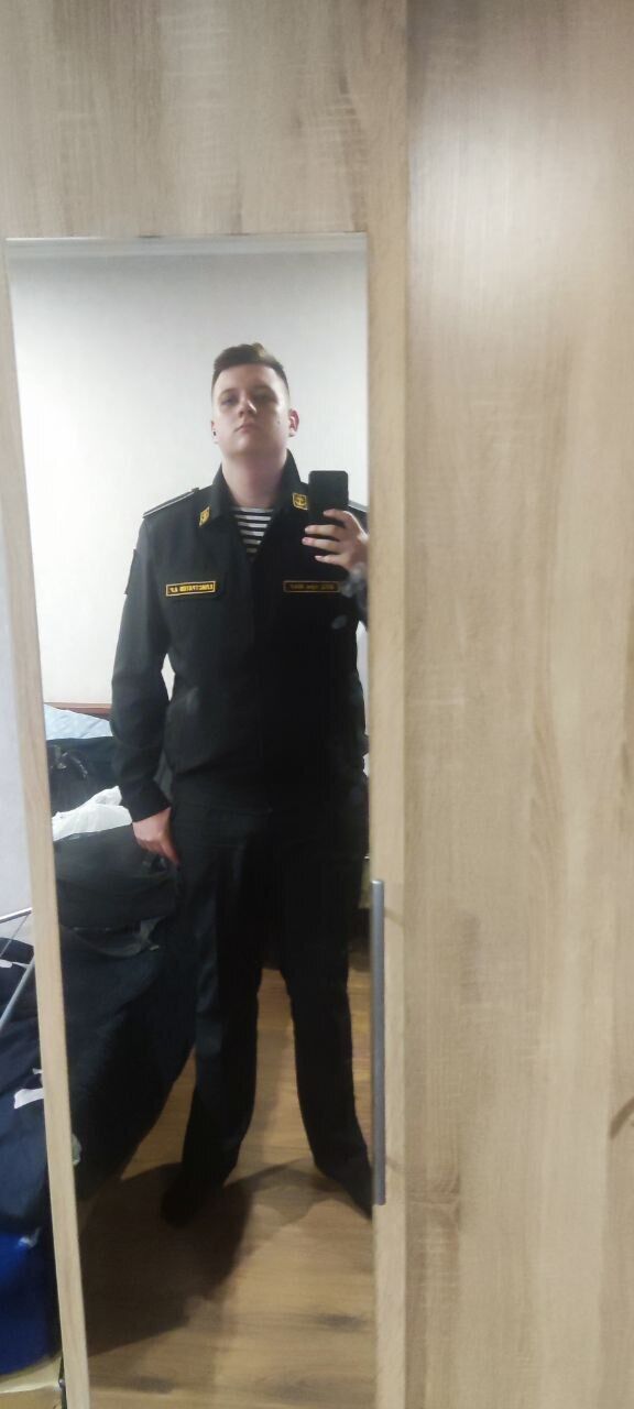  ,   Alexander, 21 ,   c 