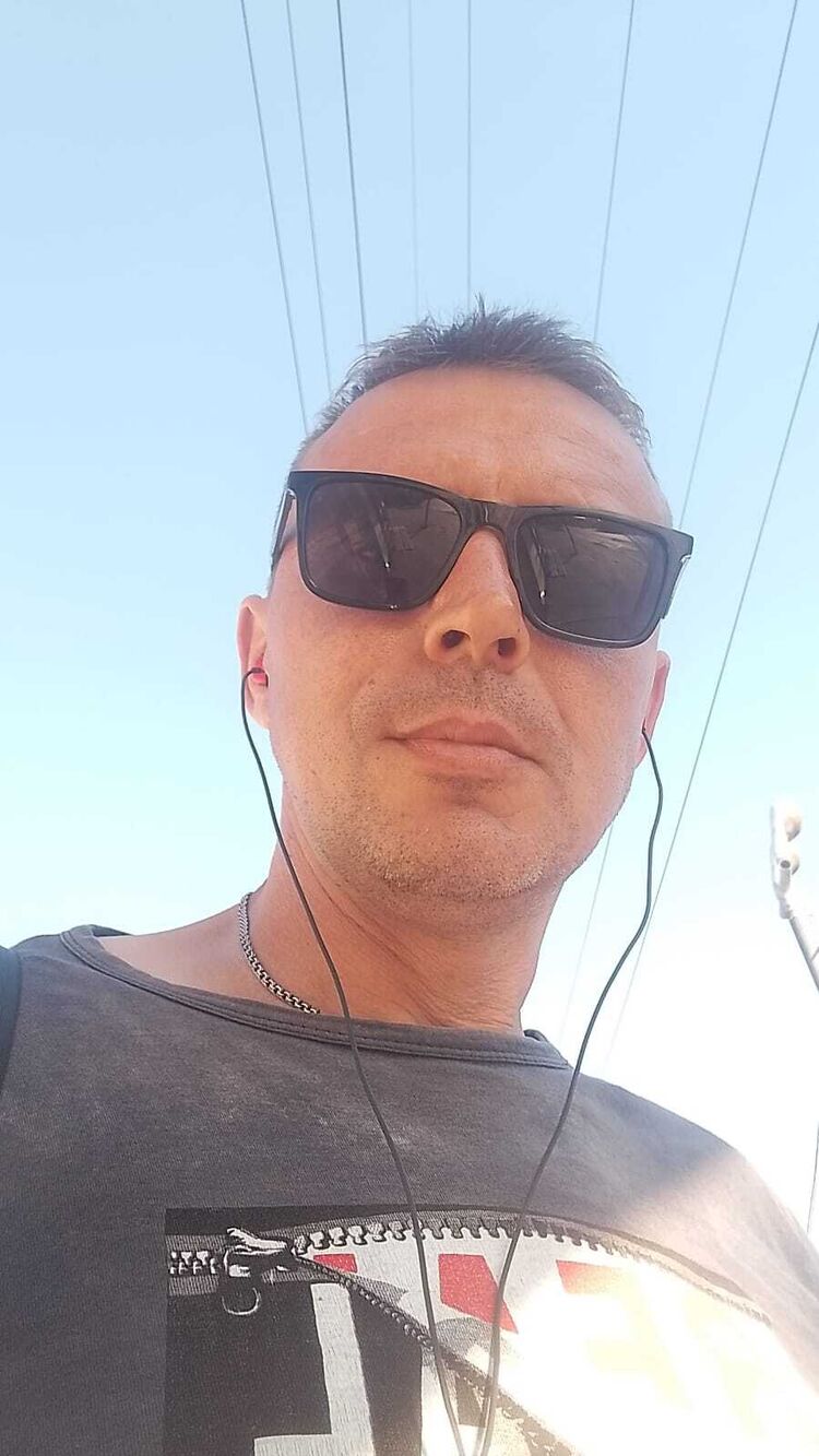  49520106  , 42 ,    