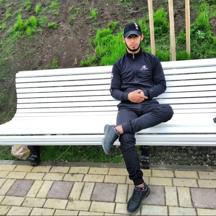  53825086  , 28 ,    --