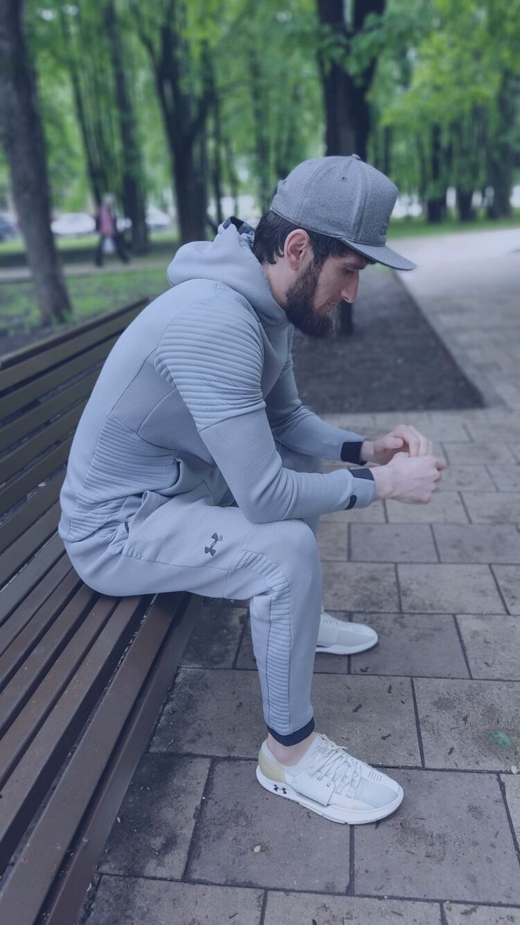  26944856  Siyovush, 34 ,    