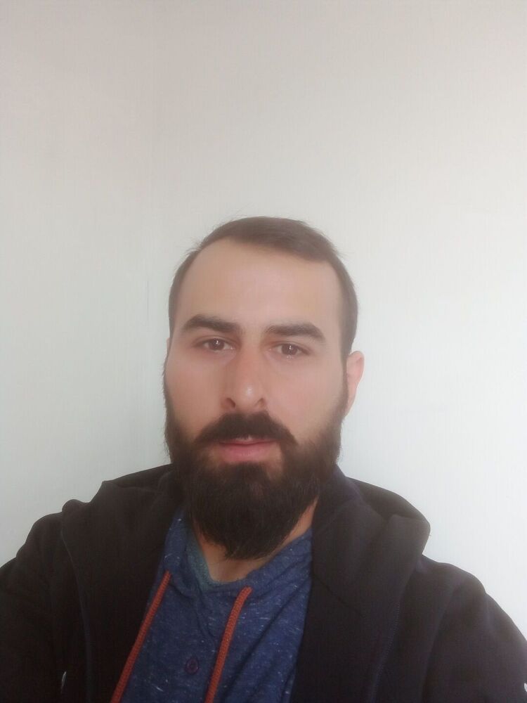  ,   Sandro, 32 ,   ,   