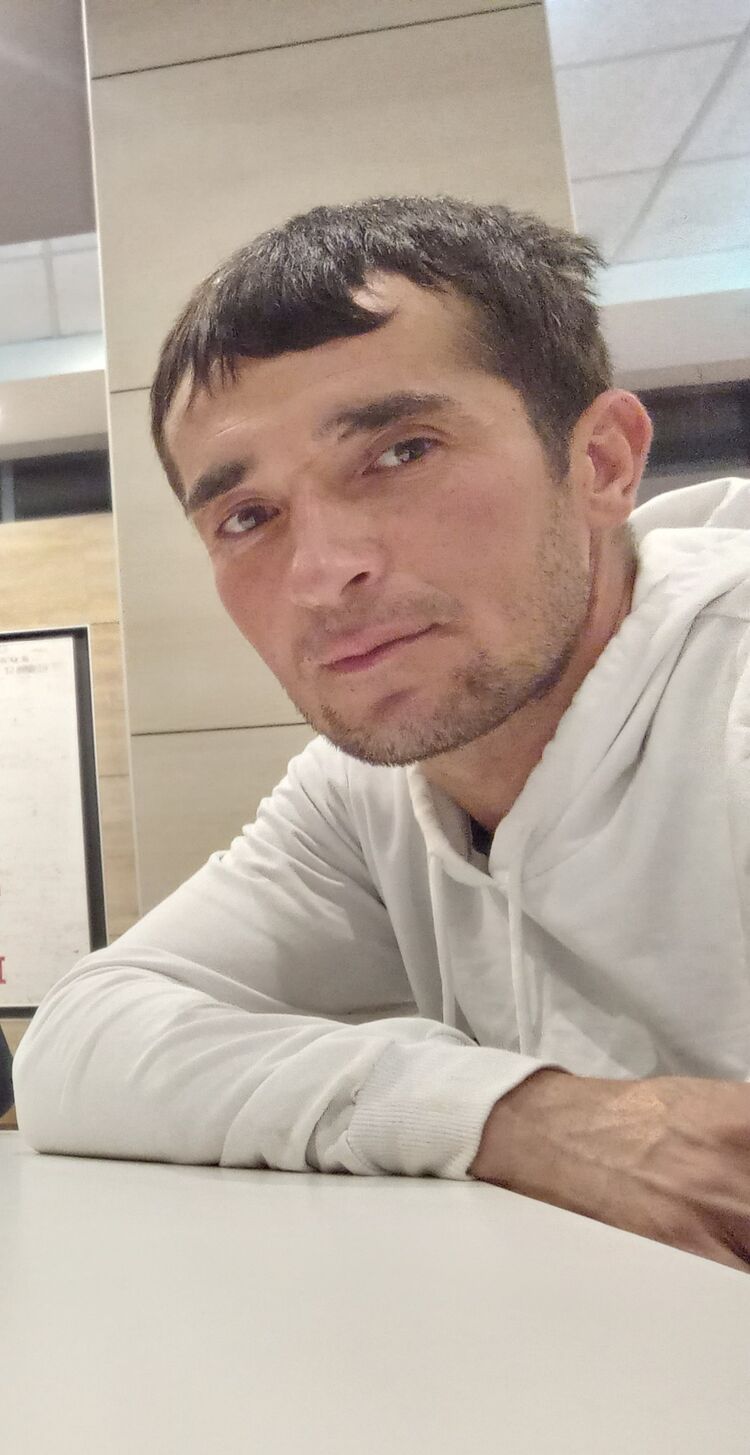 39521186  Rustam, 36 ,    