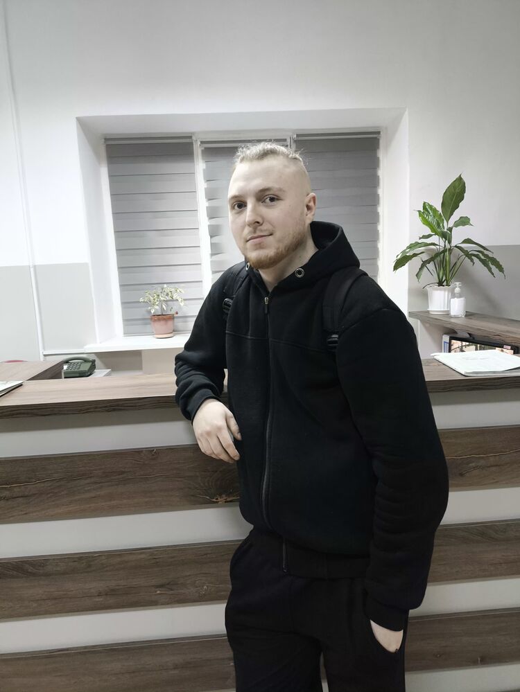  ,   Kirill, 22 ,     , c 