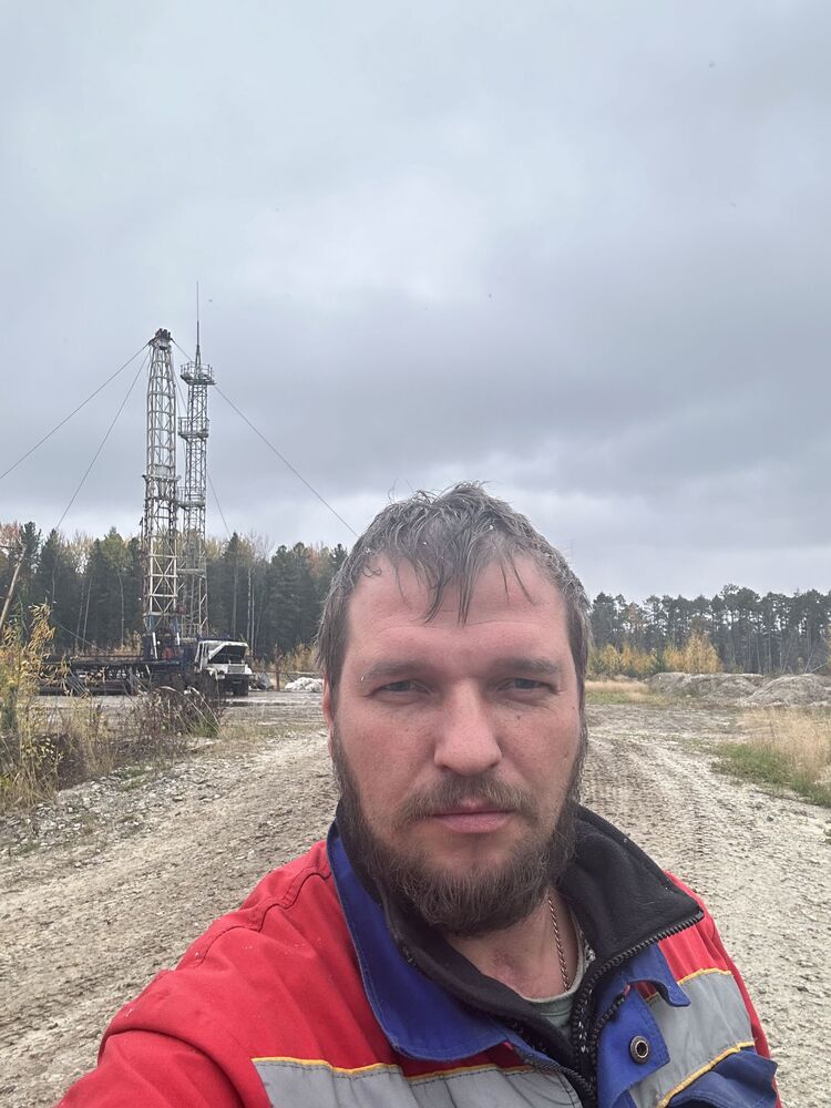  46511716  , 41 ,    