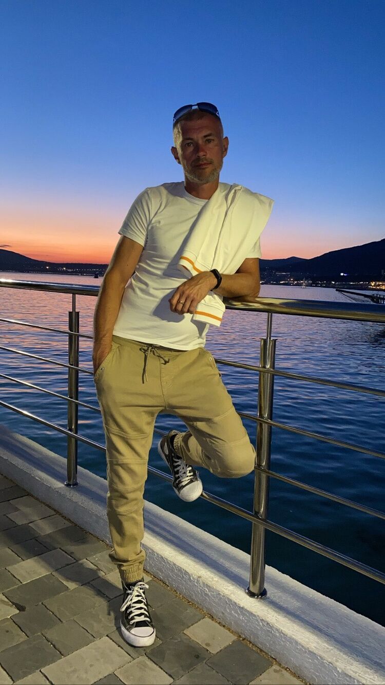  ,   , 44 ,   ,   