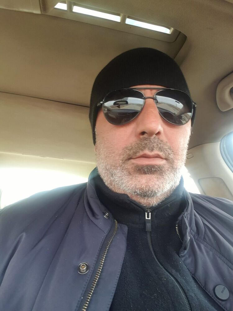  ,   Hakan, 47 ,   ,   , c 