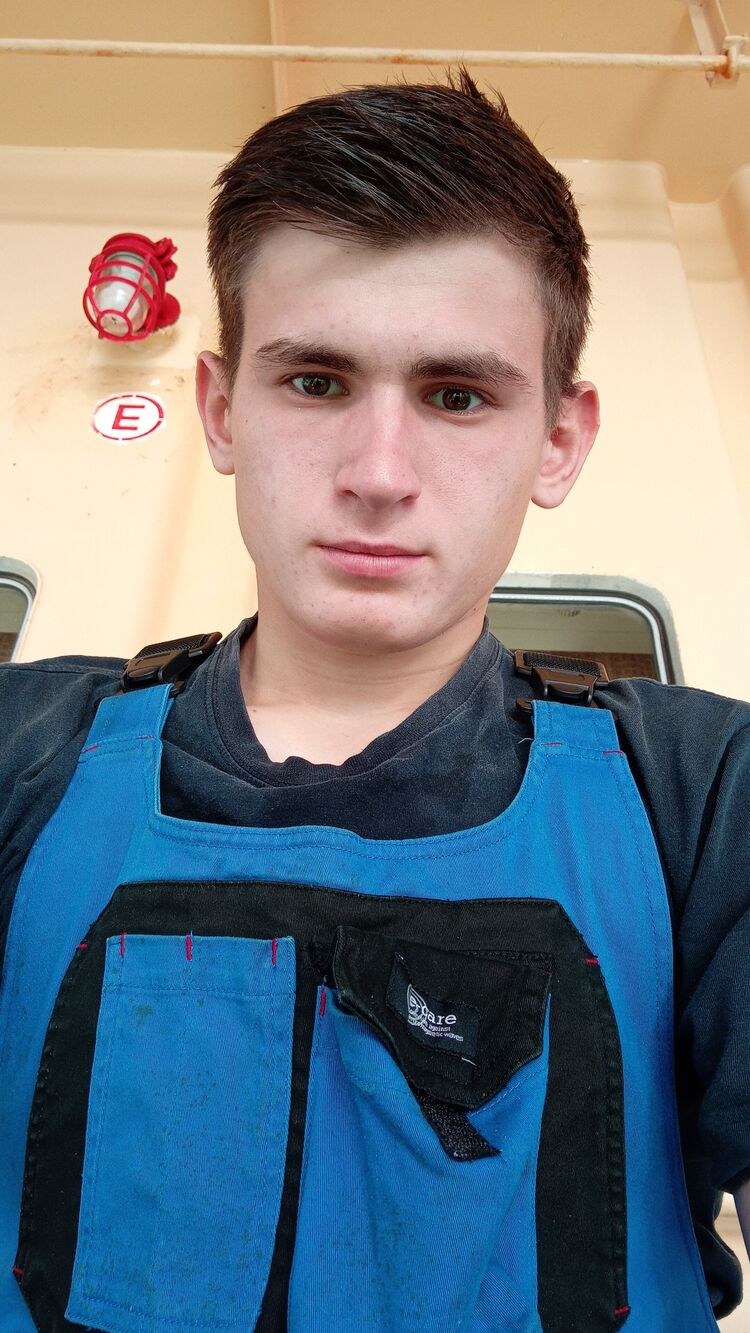  31857166  , 23 ,    