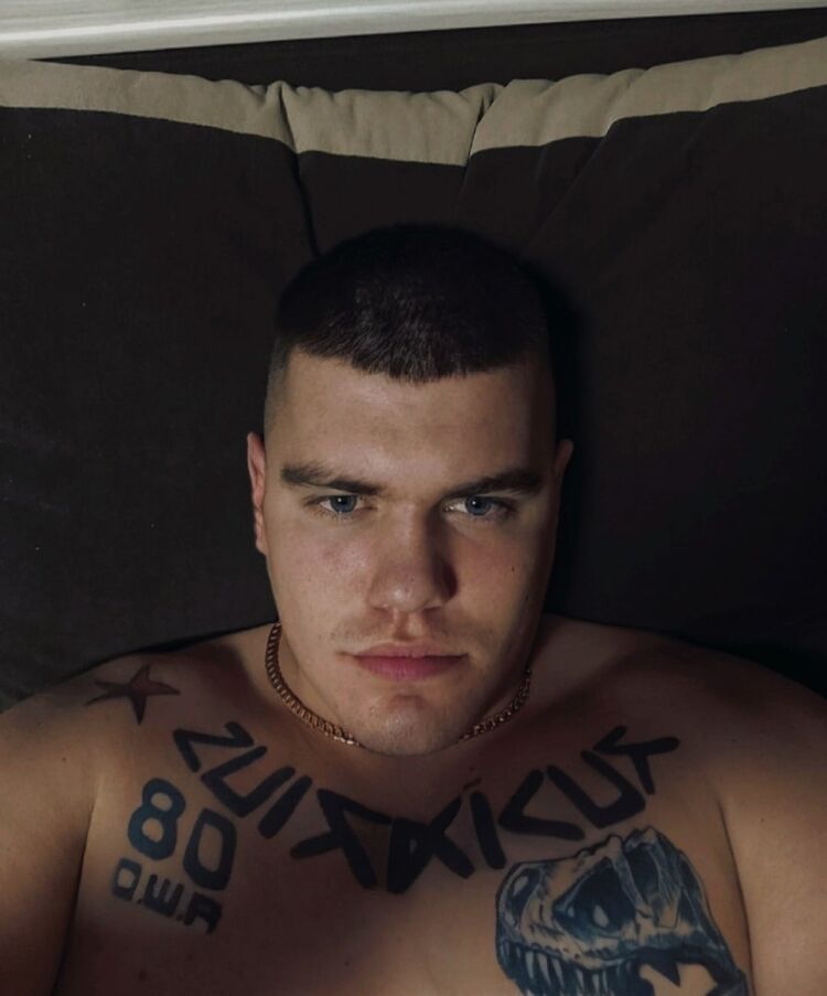  42233046  , 31 ,    