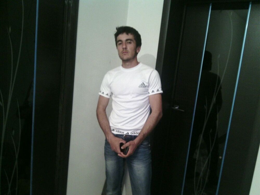  28131676  , 33 ,    
