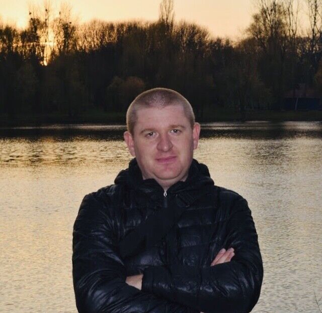 Calgary,   Oleg, 38 ,   ,   , c 