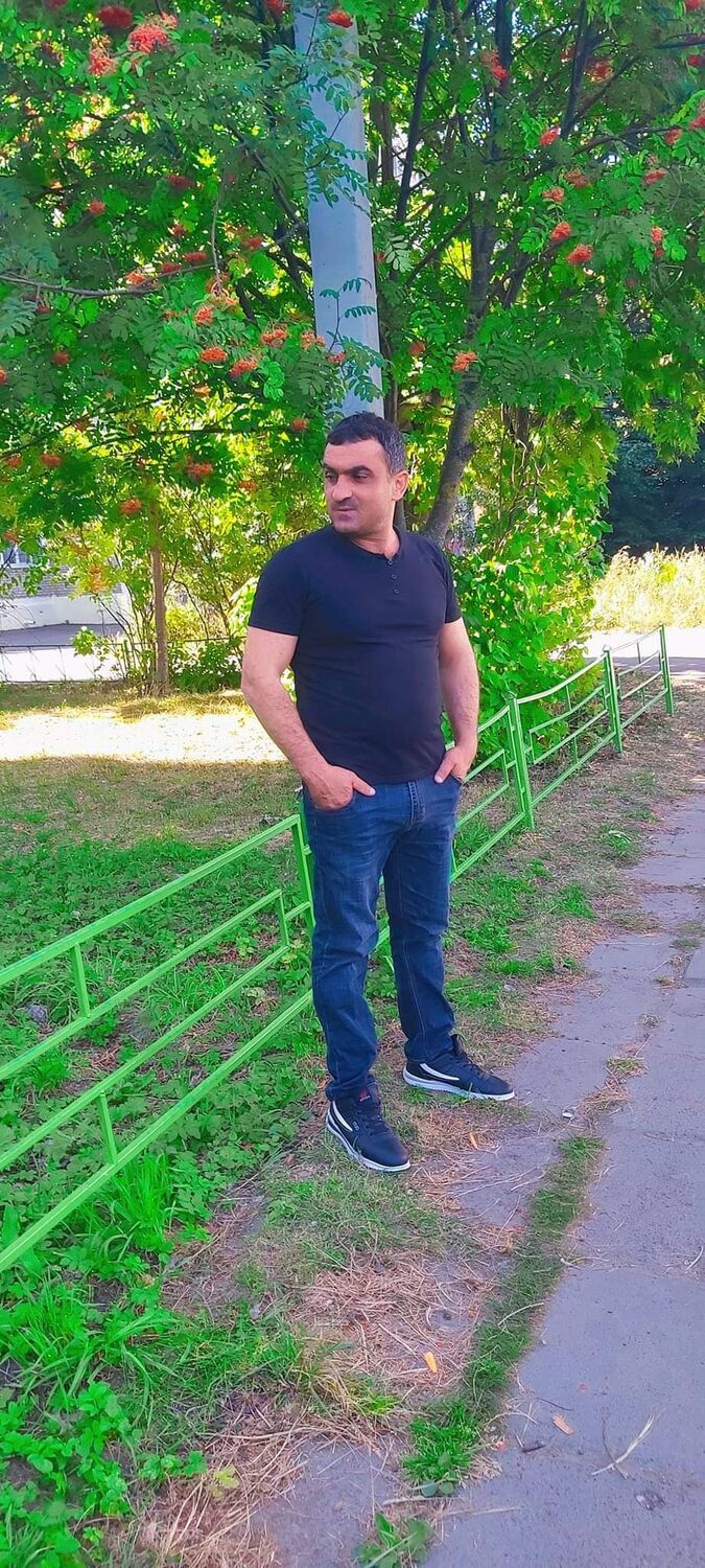  49983196  Narek, 36 ,    