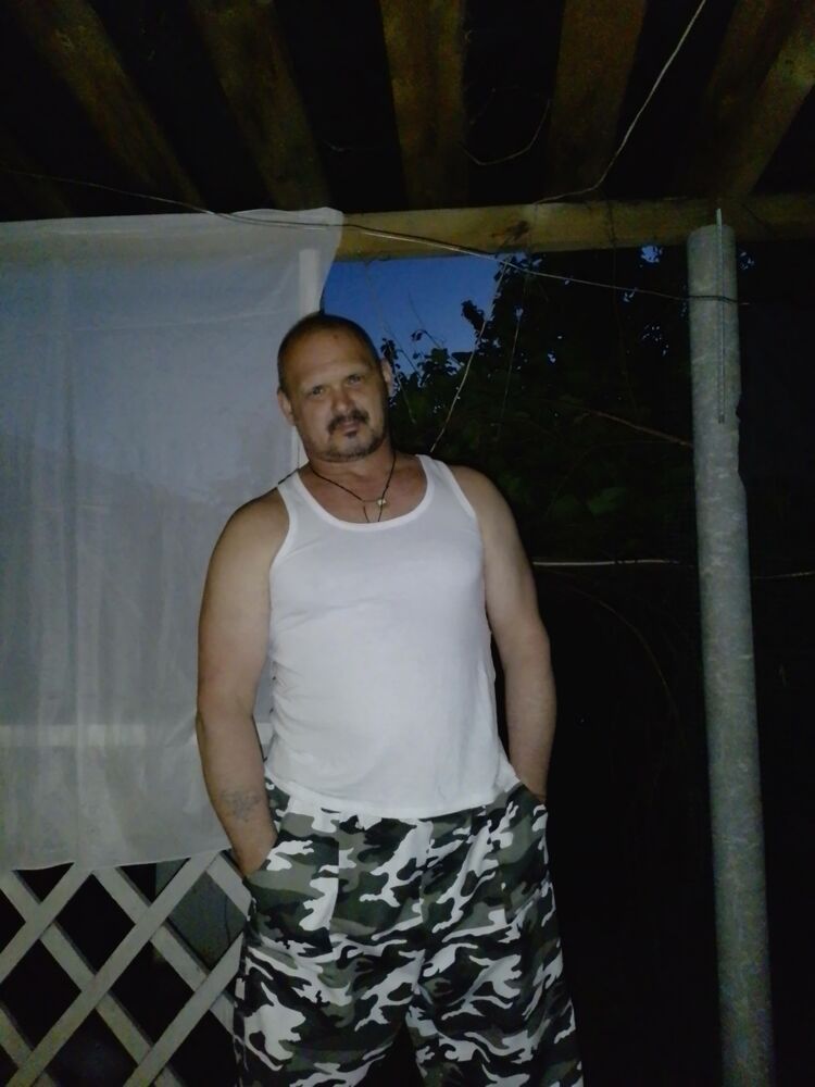  ,   Oleg, 49 ,   ,   