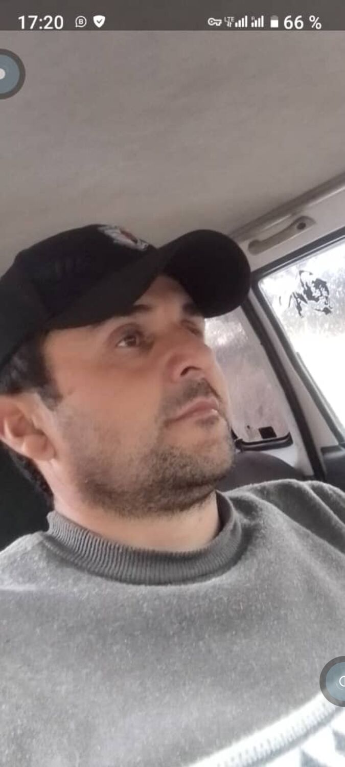  49370676  , 42 ,    