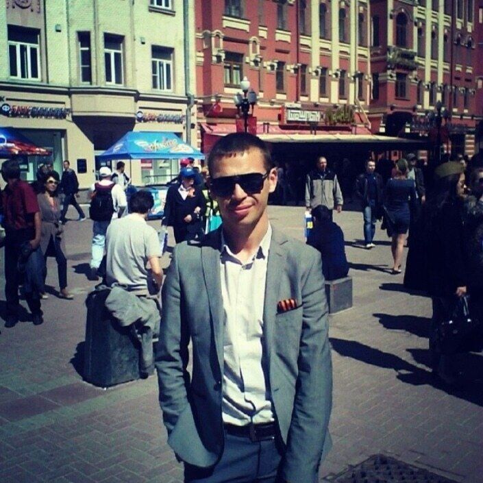  ,   Viktor, 36 ,   ,   , c , 