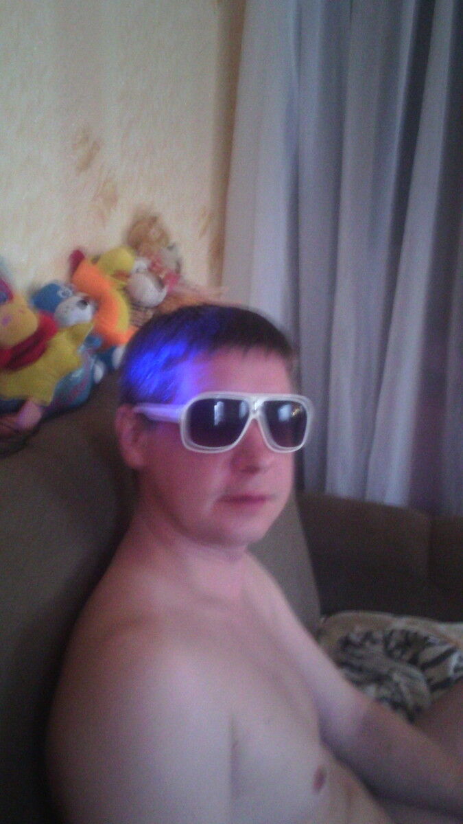  9405876  Rustem, 46 ,    