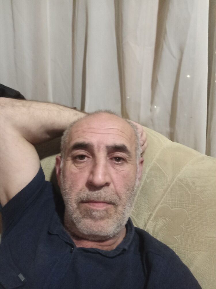  20784546  Sax, 58 ,    