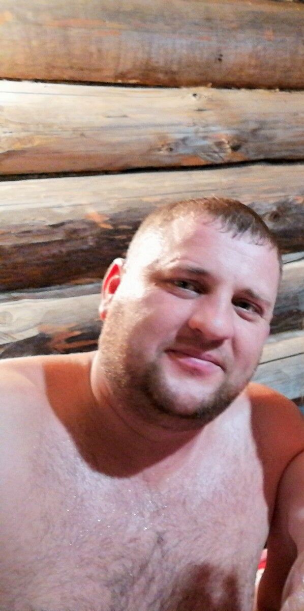  17798246  Oleg, 40 ,     