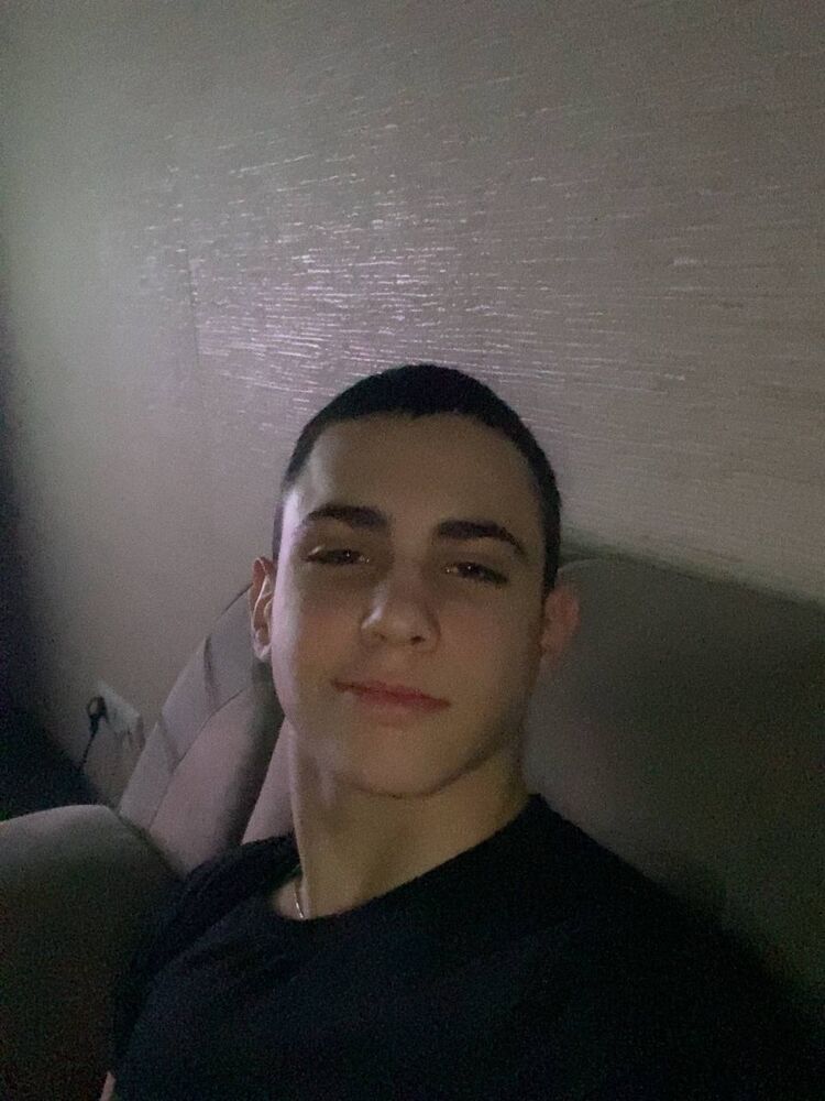  48027566  , 33 ,    
