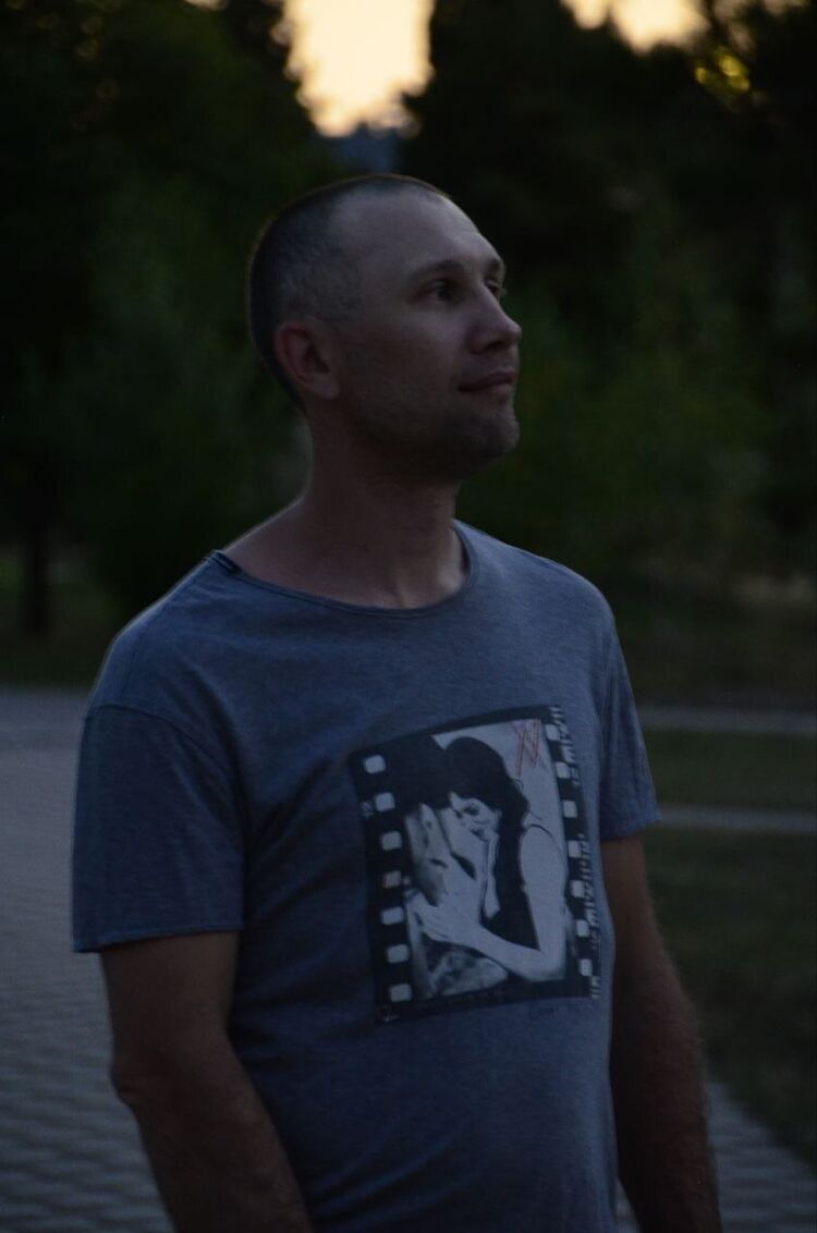  44418206  , 46 ,    