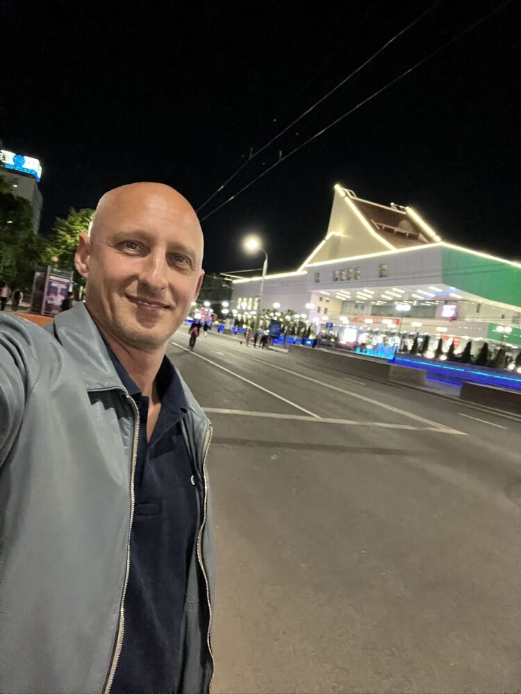  51558776  Vlad, 47 ,    -