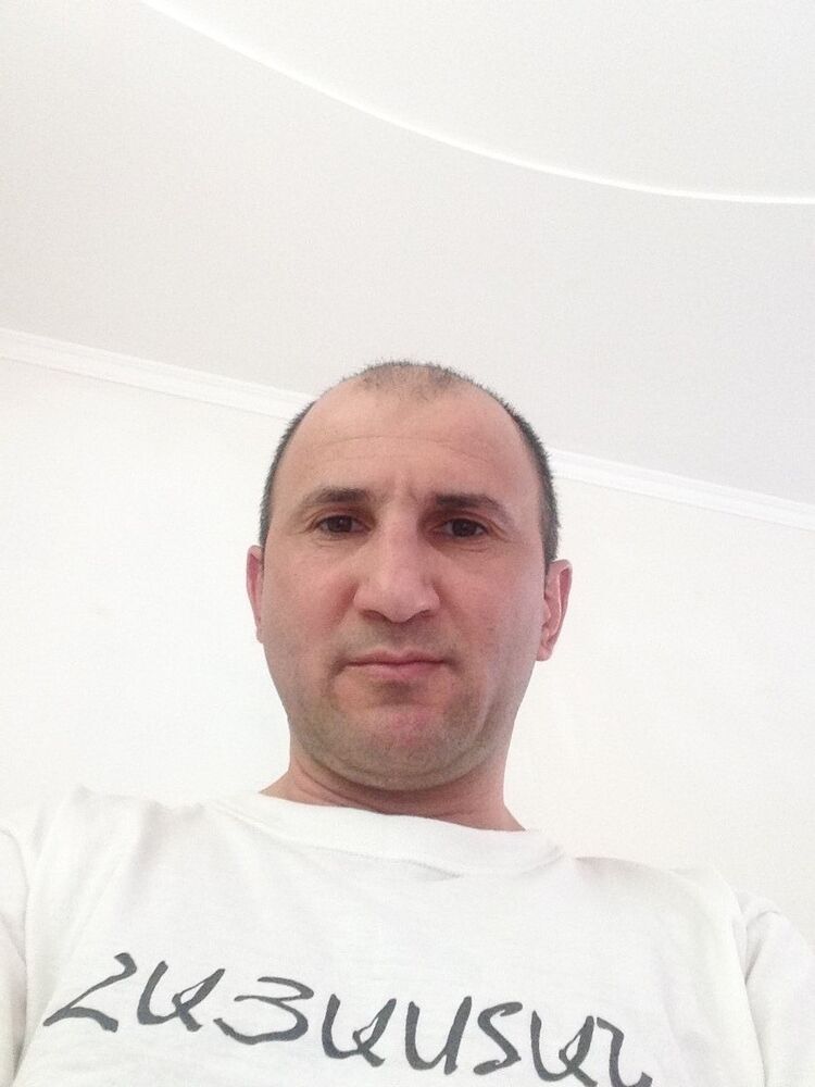  ,   Axeles, 33 ,   