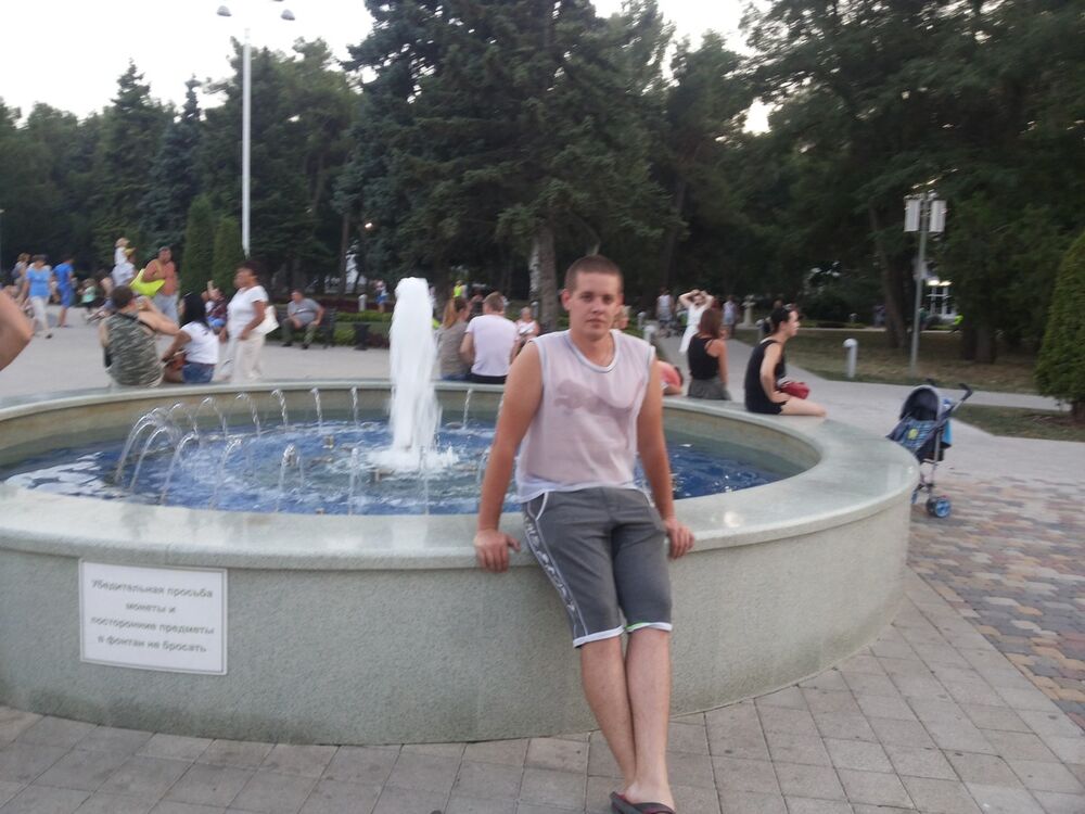  5708126  Andrej, 35 ,    
