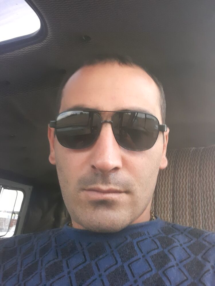  23080256  , 33 ,    