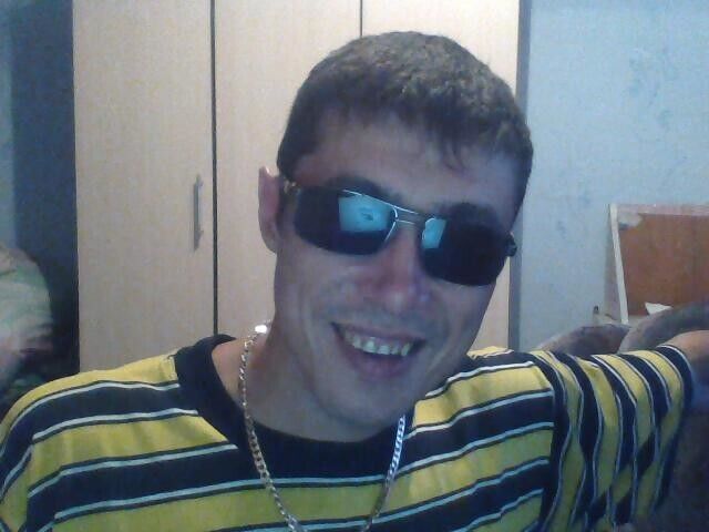  40023716  Anatolii, 43 ,    