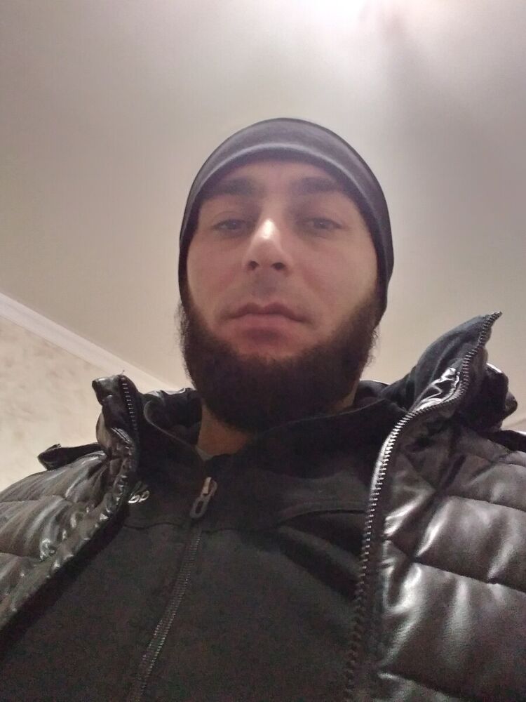  22362506  , 37 ,    