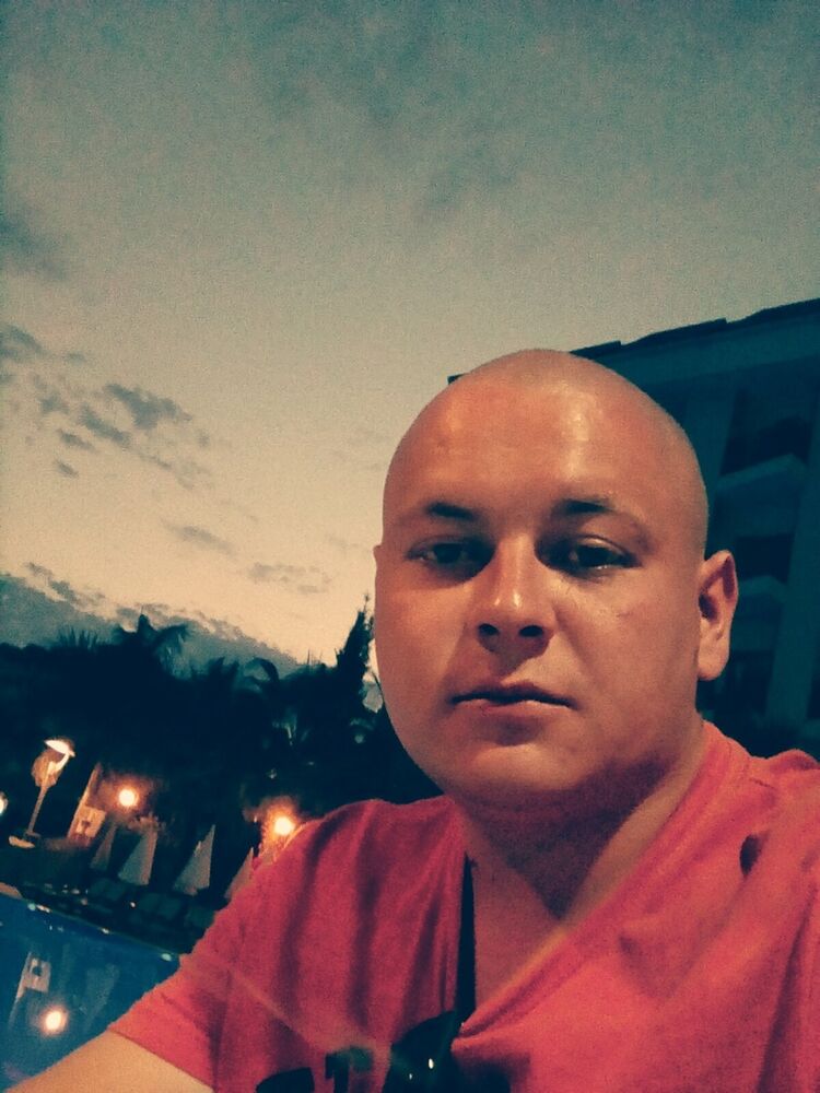  ,   Artem, 35 ,   ,   , c 