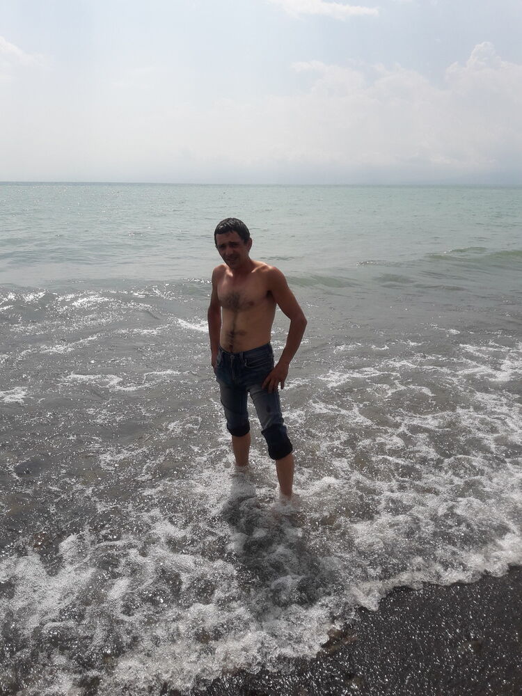  ,   G A R I K, 42 ,   ,   , c , 