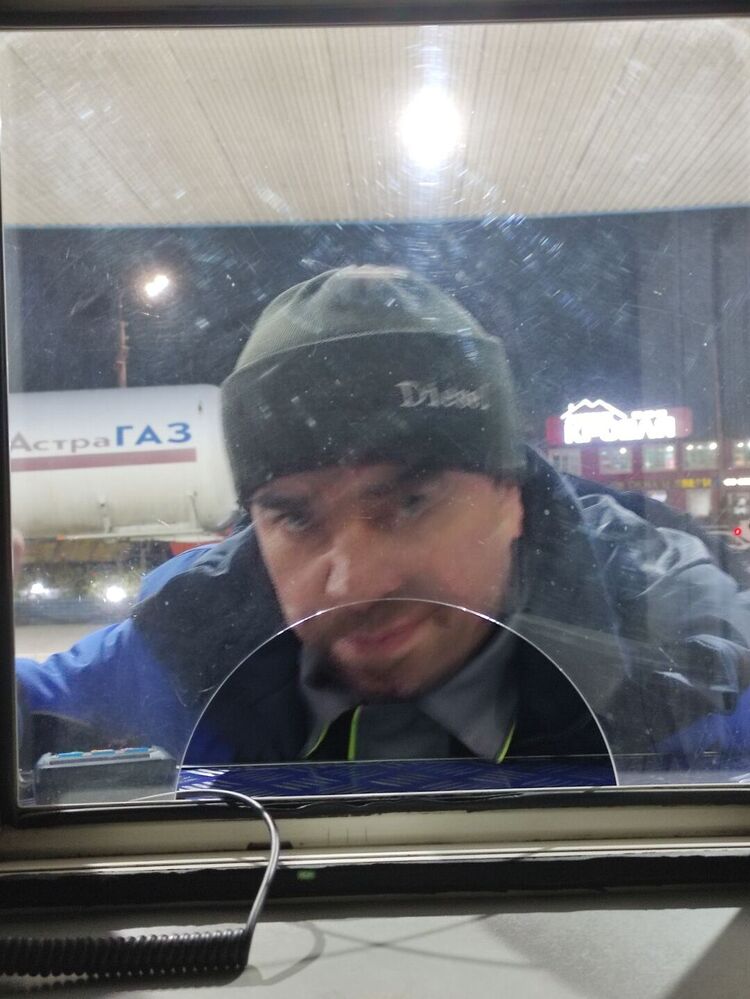  47690456  , 52 ,    